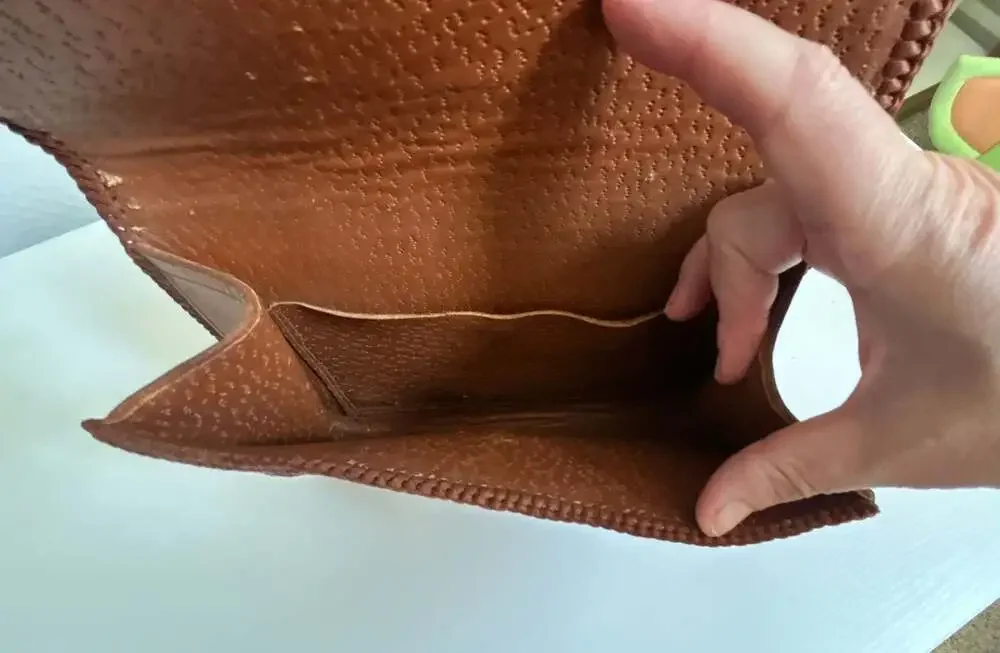 Vintage Hand-Tooled Floral Leather Clutch Purse with Turn-Lock Closure